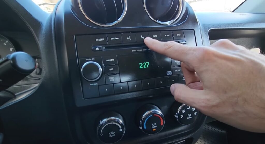 Connect Phone On Jeep Compass Bluetooth