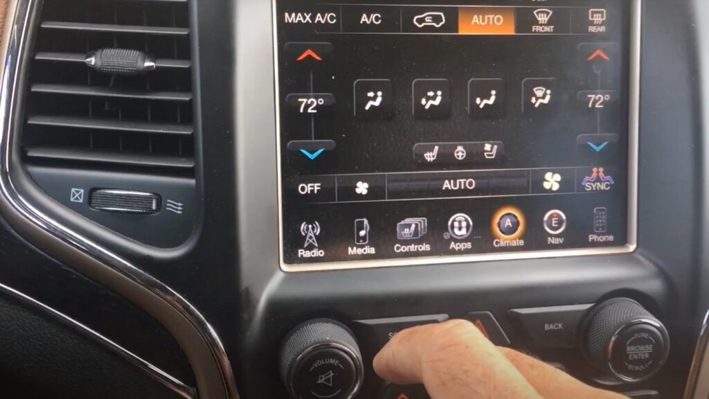 Jeep Grand Cherokee Climate Control Problems (2)