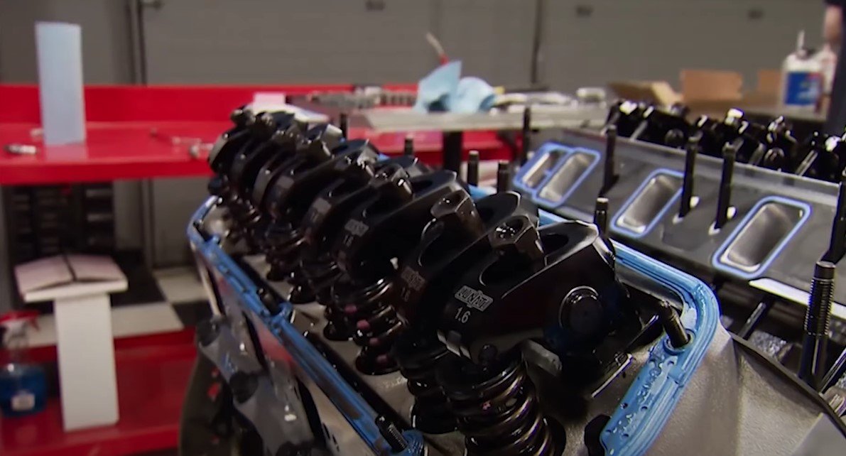 Is it better to replace or repair the engine? Is it better to replace or repair the engine?