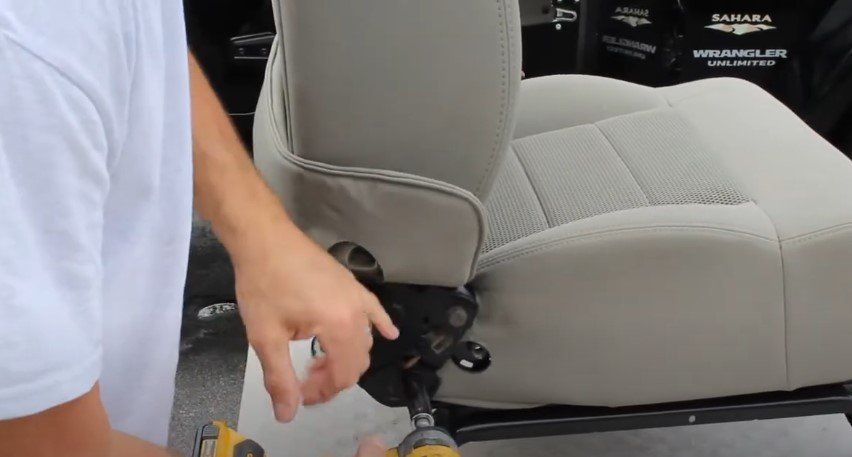 Wrangler JK Seat
