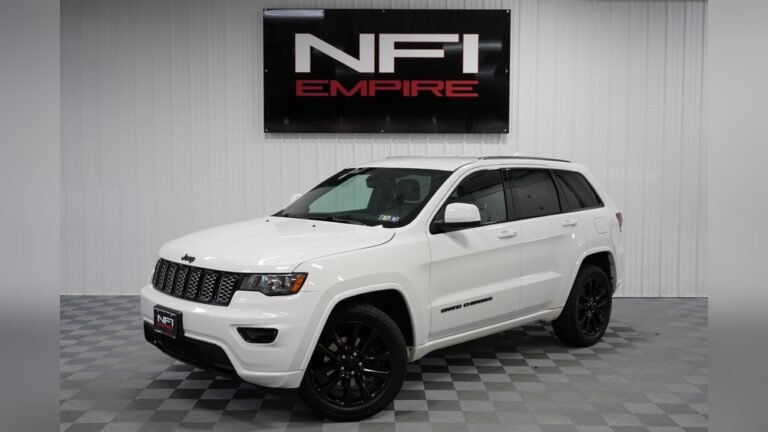Jeep Grand Cherokee Laredo Sport Utility 4D